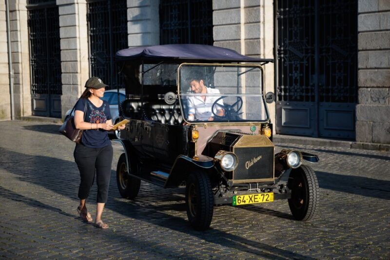 Porto: Private Tour of the Historic City in a Classic Car - The Vintage Vehicle Experience