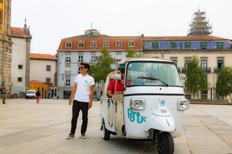 porto-private-tuk-tuk-tour-with-short-walks-and-wine
