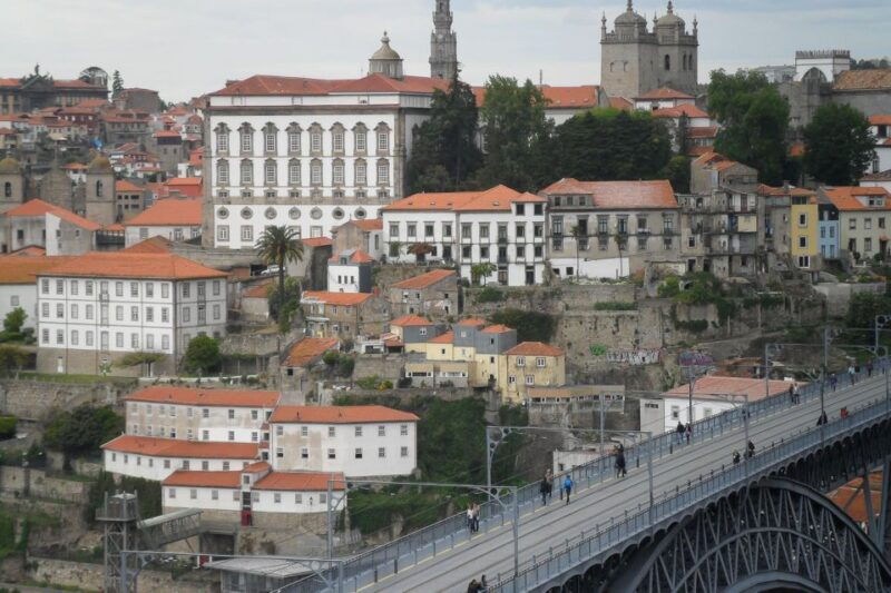 porto-private-walking-tour-with-fast-track-to-lello