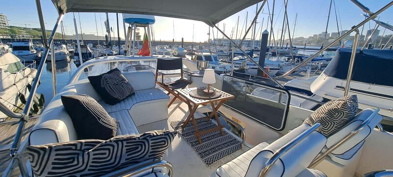 Porto: Private Yacht Tour on Douro River - up to 12 people - Frequently Asked Questions