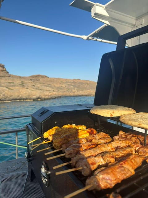 porto-rafti-athens-cruise-tour-with-mediterranean-bbq