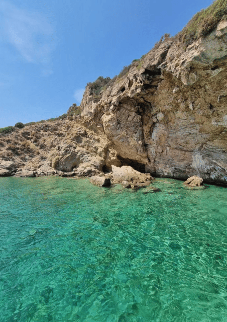 porto-rafti-athens-cruise-tour-with-mediterranean-bbq