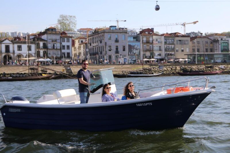 porto-river-douro-cruise-with-a-fisherman