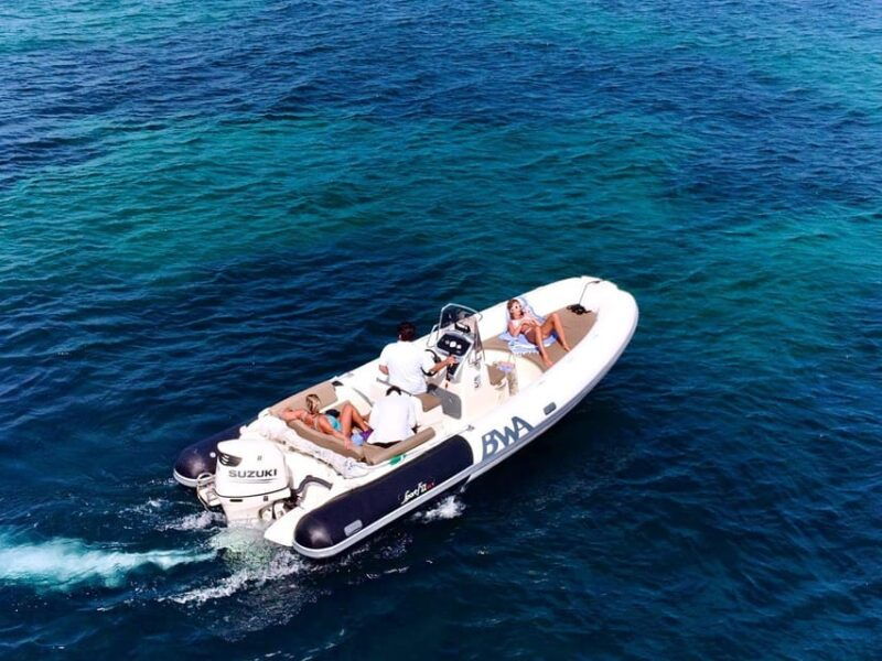 porto-rotondostylish-comfortable-dinghy-requires-licence