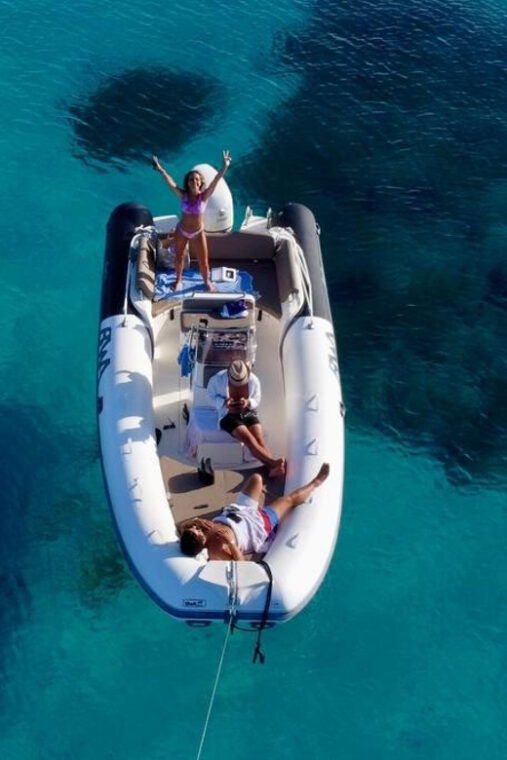 porto-rotondostylish-comfortable-dinghy-requires-licence