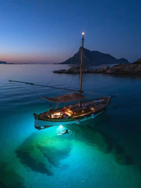 Porto San Paolo: Vintage Cruise Sunset Aperitif to Tavolara - A Deep Dive into the Experience