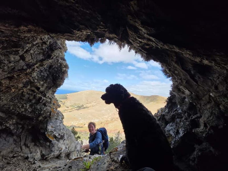 Porto Santo: Guided 2.5-hour Ana Ferreira Peaks & Caves Hike - An Excursion into Porto Santo’s Natural Wonders