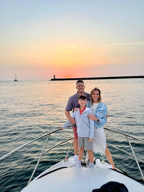 porto-shared-boat-bridges-river-mouth-sunset-w-drinks