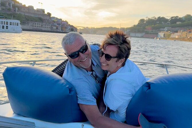 porto-shared-boat-tour-bridges-river-mouth-sunset