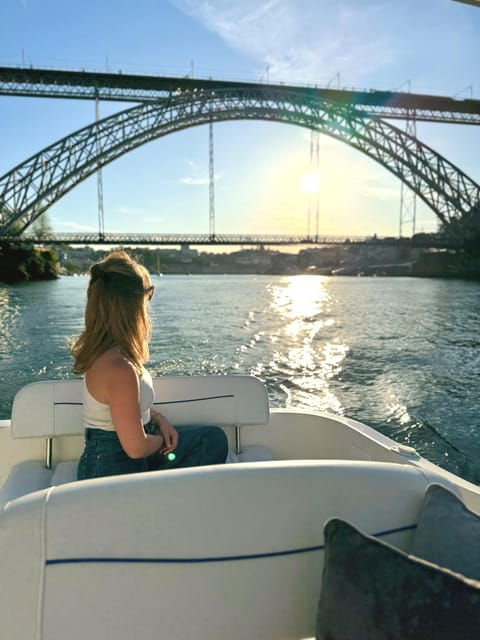 porto-shared-boat-tour-bridges-river-mouth-w-drinks