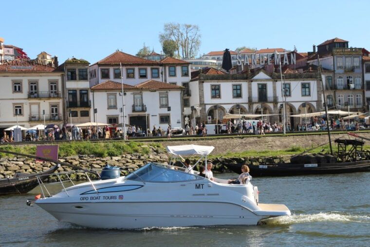 porto-shared-boat-tour-bridges-river-mouth-w-drinks