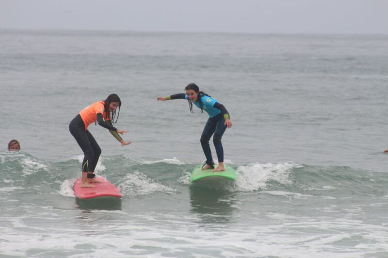 porto-small-group-surf-lesson-with-transportation
