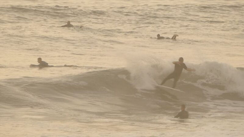 porto-small-group-surf-lesson-with-transportation