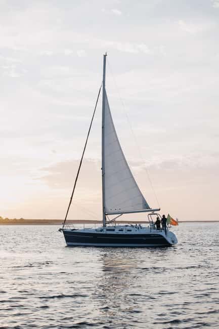 Porto: Sunset Cruise with Welcome Drink in a Sailboat - Porto: Sunset Cruise with Welcome Drink in a Sailboat — A Complete Review