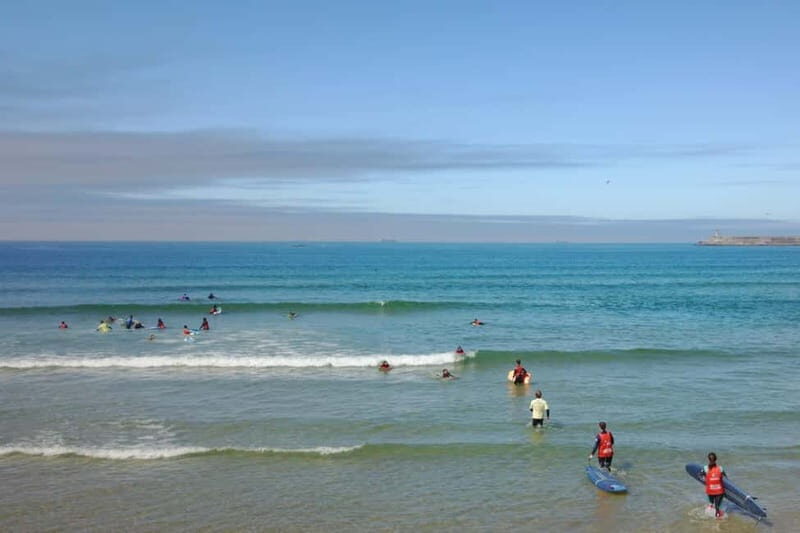 Porto: Surf Lesson in a small group - Porto: Surf Lesson in a Small Group