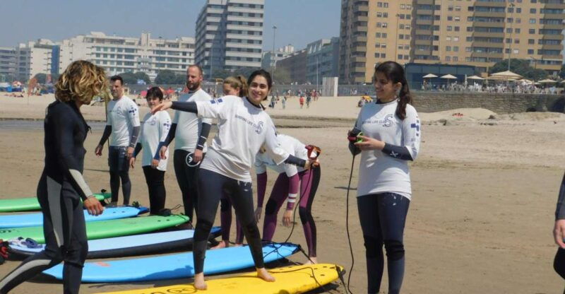porto-surf-lesson-with-the-first-surf-school-in-porto