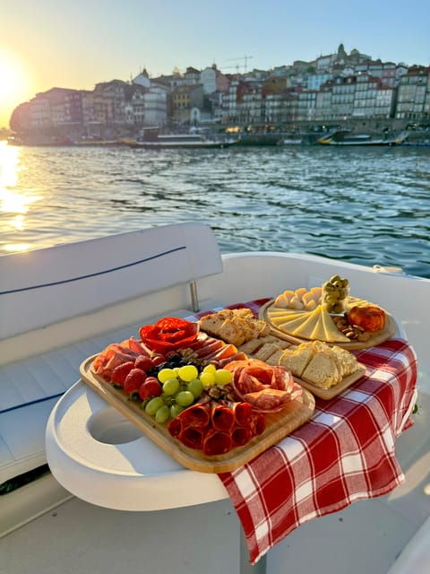 porto-tasting-boat-tour-bridges-river-mouth-wine-food