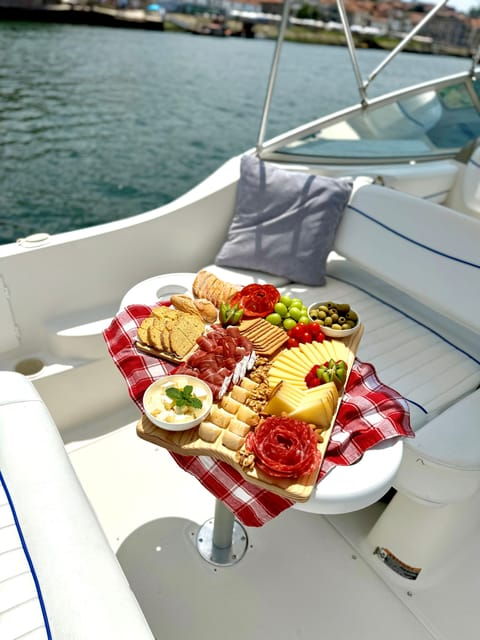 porto-tasting-boat-tour-bridges-river-mouth-wine-food