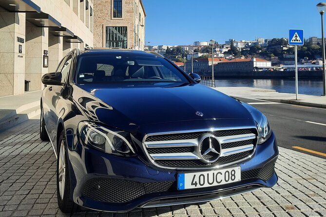 porto-to-from-douro-valley-1-8-pax-private-transfer-in-mercedes