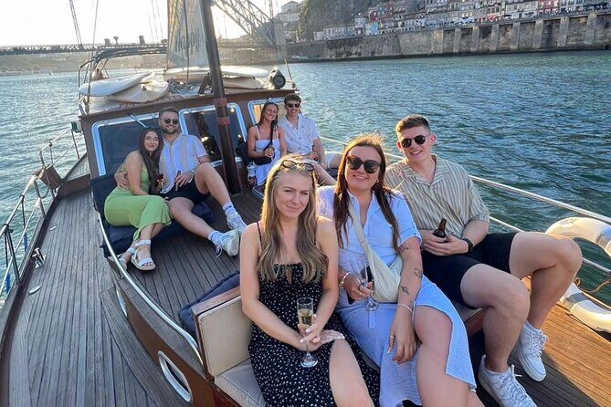 Porto: Tour on the Douro River in a Classic Boat - Who will love this tour?