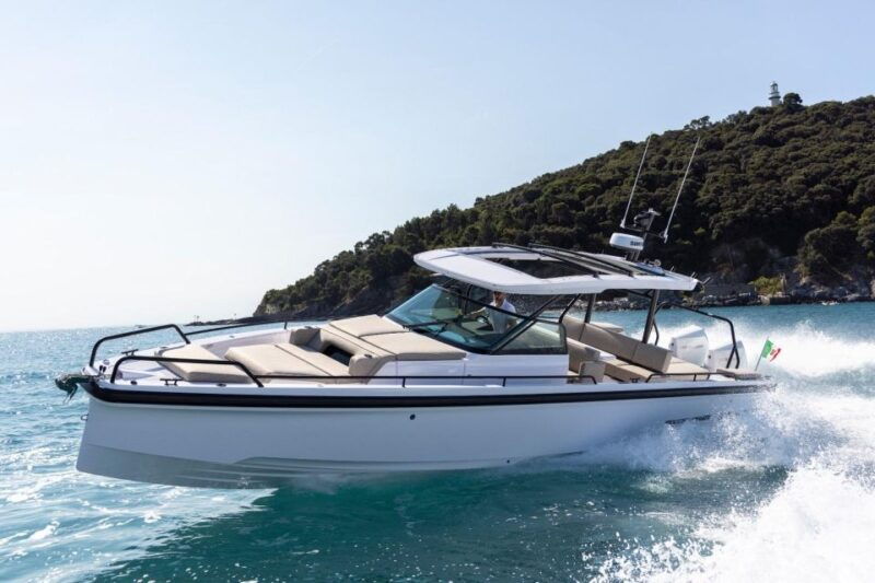 porto-vecchio-daily-boat-rental-with-skipper