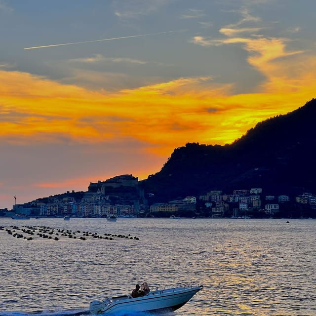 porto-venere-and-cinque-terre-boat-tour-with-aperitif-and-lunch