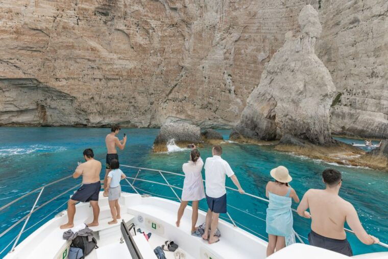 porto-vromi-navagio-shipwreck-beach-blue-caves-by-boat
