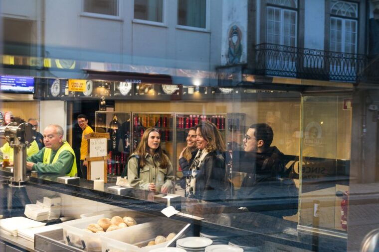porto-walking-dinner-tour-with-family-owned-restaurants