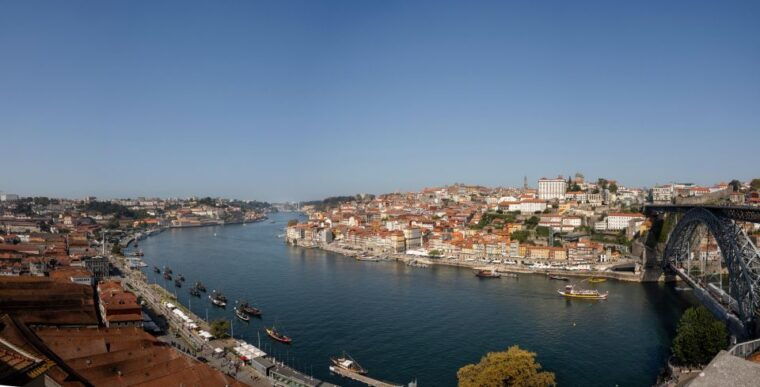 porto-walking-tour-lello-bookshop-boat-and-cable-car