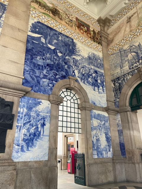 porto-walking-tour-with-private-visit-stock-exchange-palace