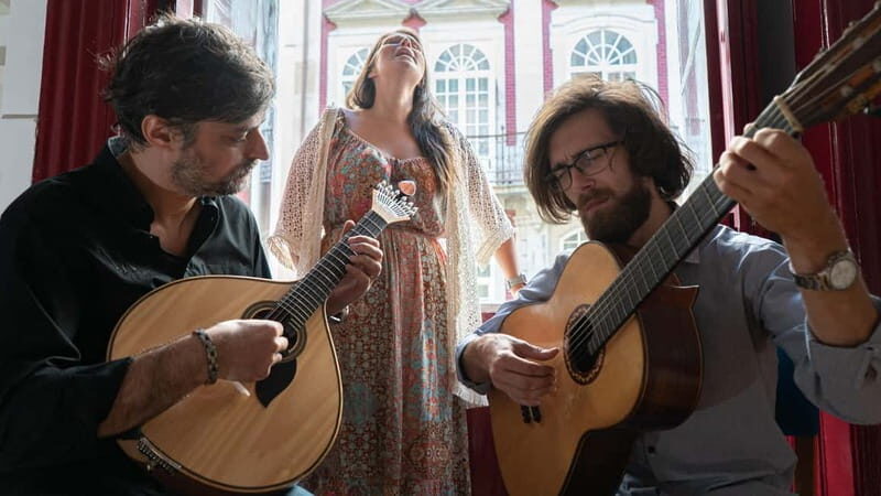 Porto: What is Fado? Commented Live Concert with Port Wine - The Cultural and Educational Elements