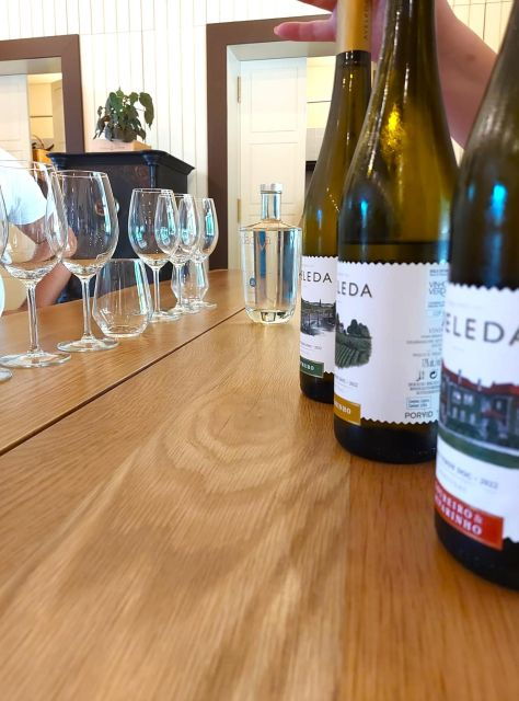 porto-wine-tastings-green-wine-tradicional-lunch