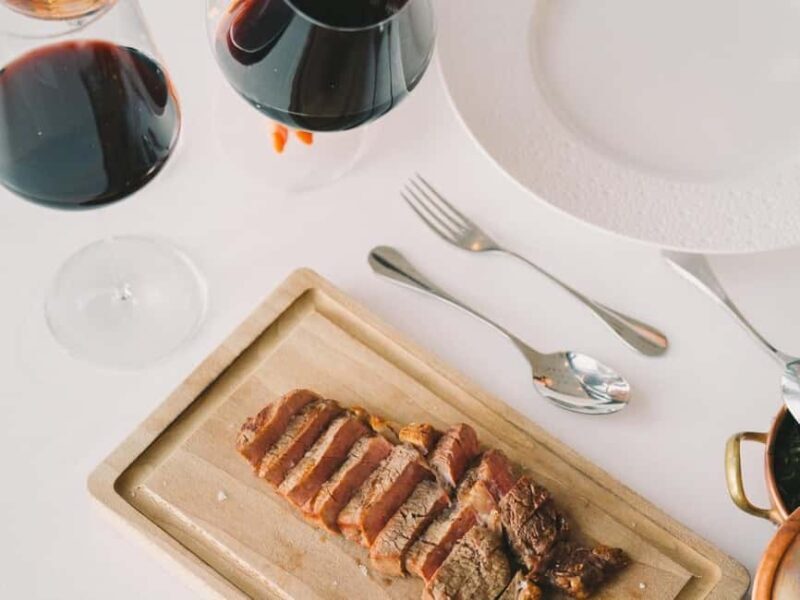 Porto: WOW Immersive Cabaret Dinner - Who Should Consider This Tour?
