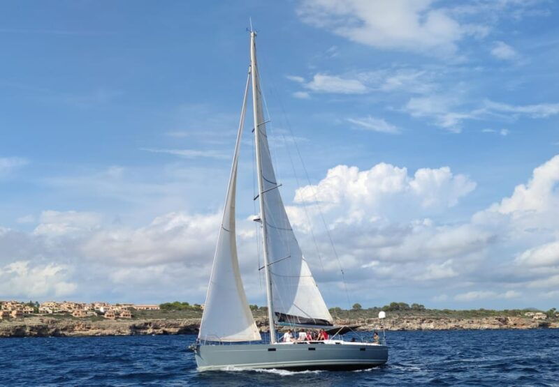 portocolom-mallorca-shared-full-day-sailing-trip