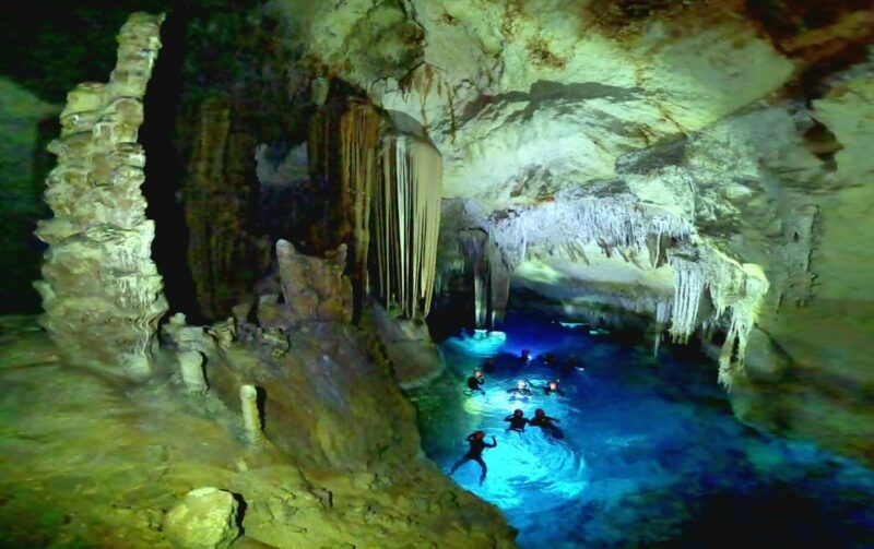portocolom-snorkeling-tour-sea-cave-pirate-cave-mallorca