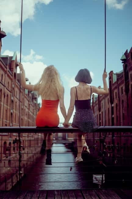 Portrait shoot in Hamburg  your private walk with a professional photographer - Key Points