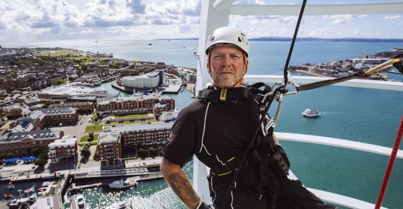 portsmouth-spinnaker-tower-abseiling-experience