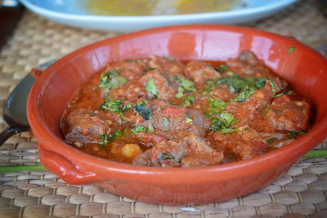 portuguese-traditional-cuisine-dinner-or-tapas-2