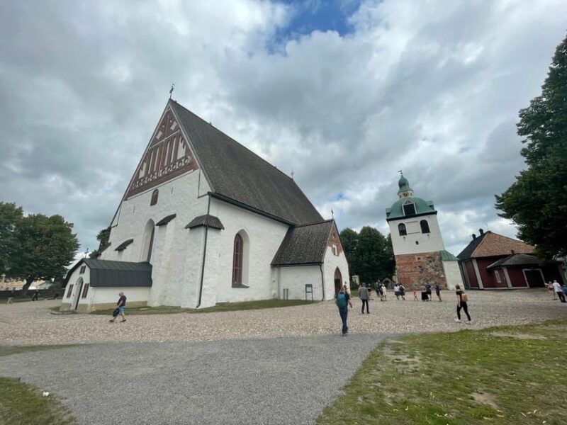 porvoo-old-town-exploration-from-helsinki