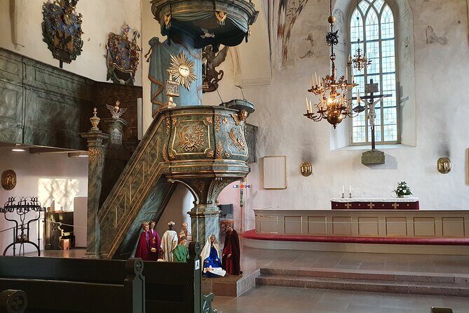 Porvoo tour from Helsinki or Vantaa - Stop 2: Cathedral of Porvoo