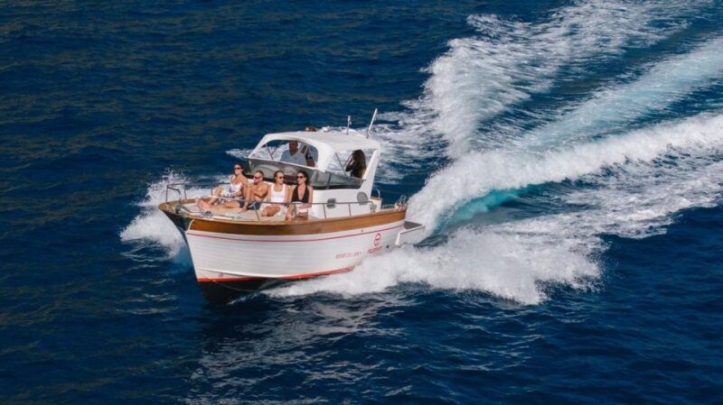positano-boat-tour-of-capri-with-drinks-and-snacks-2