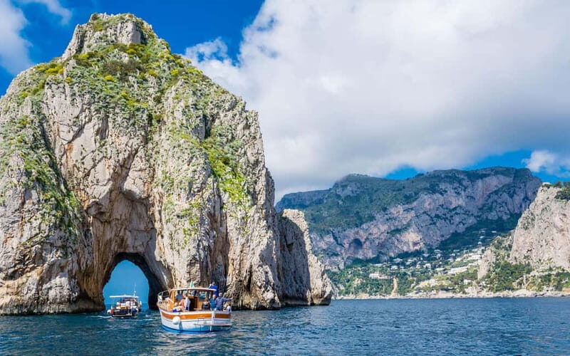 Positano: Capri Boat Tour with Swimming, Drinks, and Snacks - Key Points