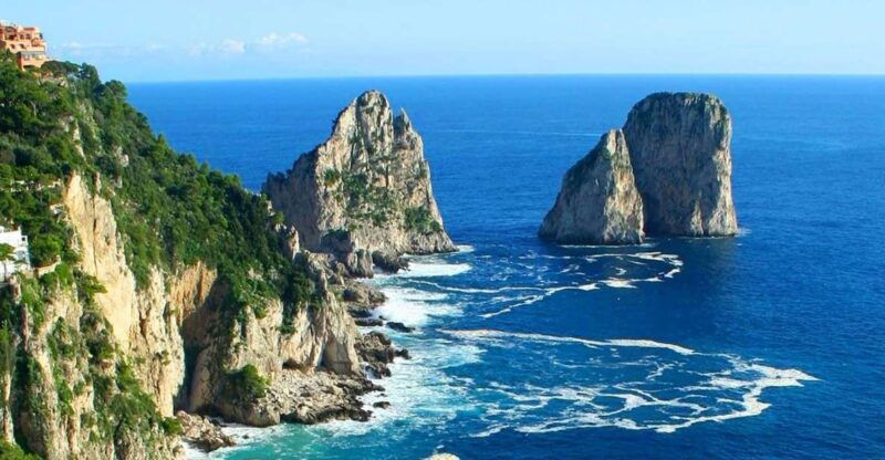 positano-capri-boat-tour-with-swimming-drinks-and-snacks