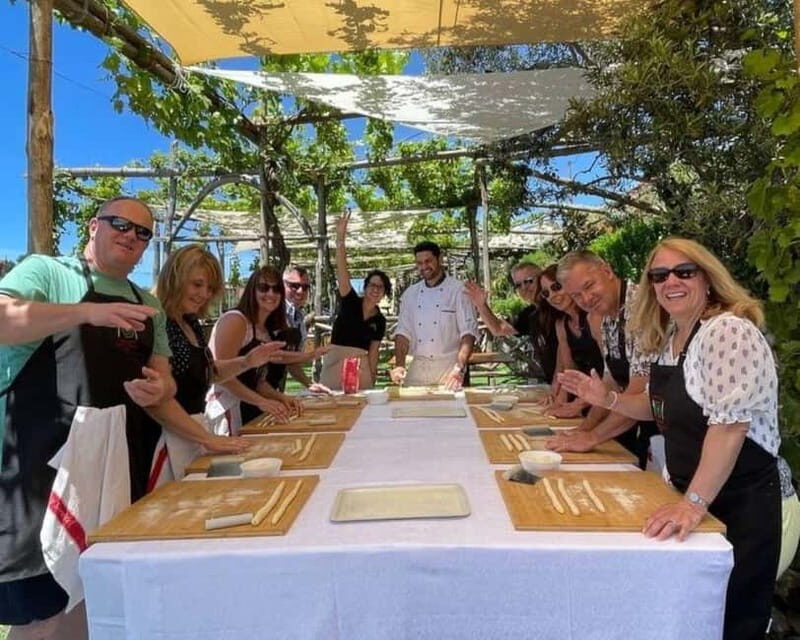 Positano: Cooking class and tasting with a view of the Galli Islands - Transport and Timing
