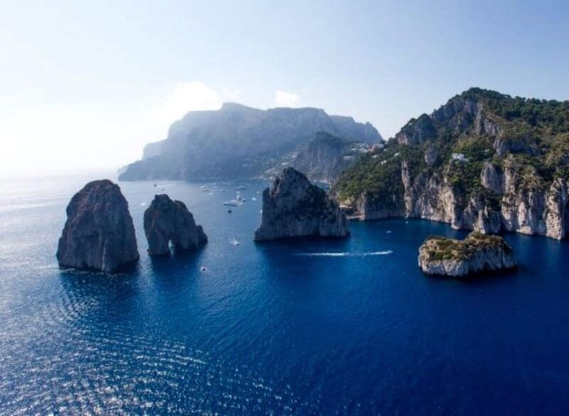 positano-private-boat-cruise-to-capri-island-blue-grotto