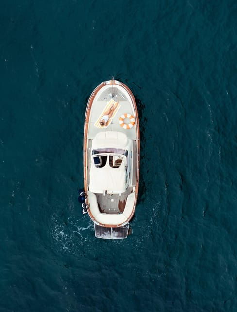 positano-private-boat-tour-along-the-amalfi-coast