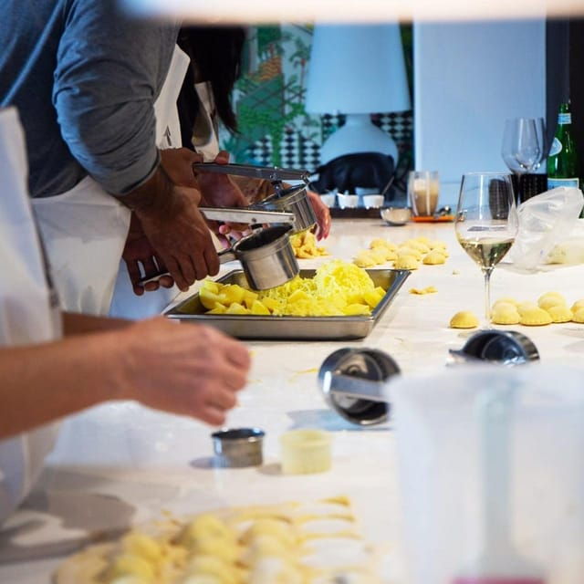 positano-small-group-cooking-class-with-prosecco-dessert