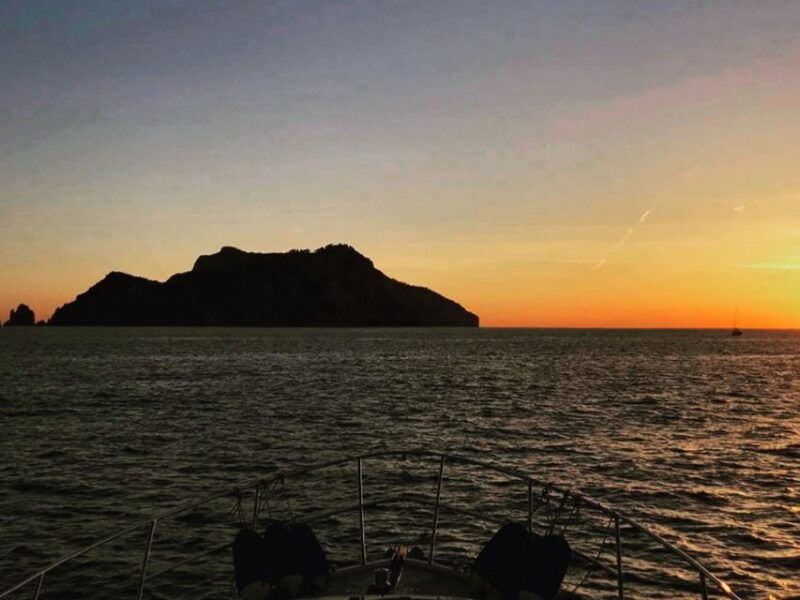 positano-sunset-cruise-day-trip-with-drinks-and-snacks
