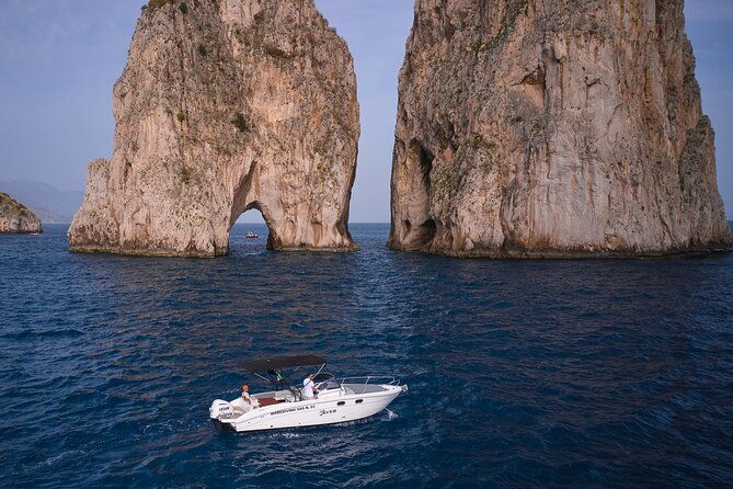 positano-to-capri-private-boat-tour-with-saver-7-50-wa