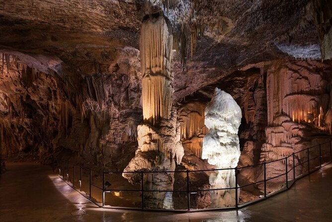 postojna-cave-and-castle-minivan-tour-from-koper-trieste-piran
